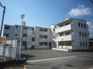ホワイトマンション・の外観
