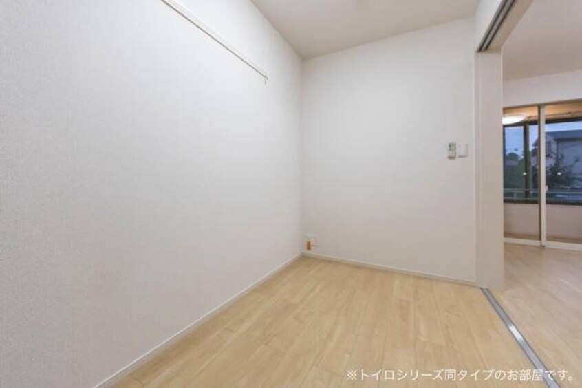 明るい色調の室内です メゾン・モンタン