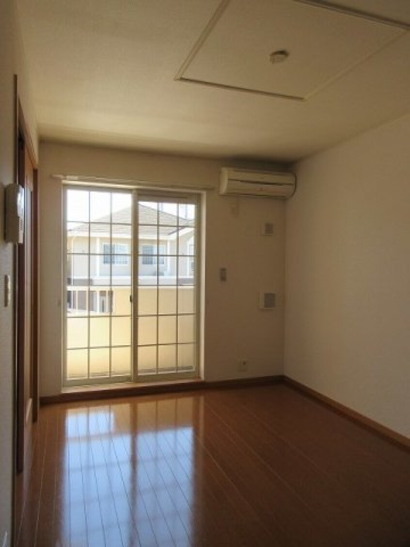 おしゃれな居間です リヴァーパークⅡ　Ｃ