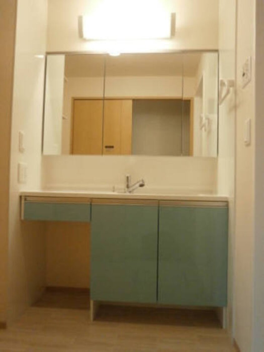  エスパルダ　ミヨシ