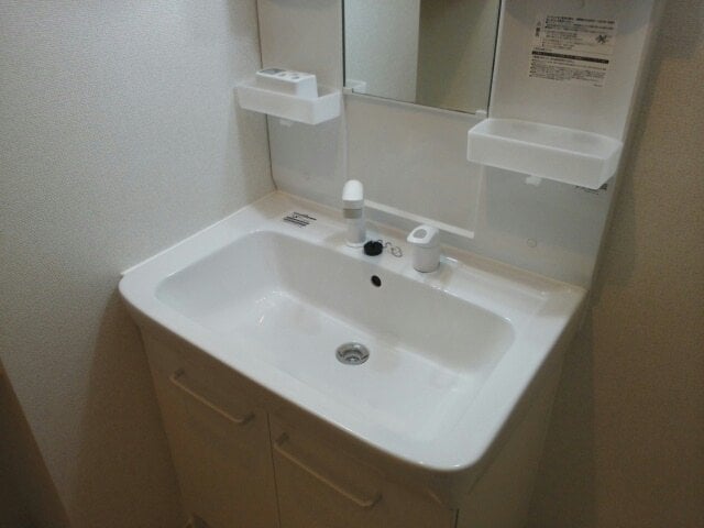 明るい洗面所です エル・クレール　Ⅰ