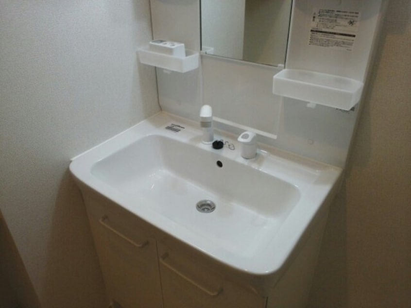 明るい洗面所です エル・クレール　Ⅰ