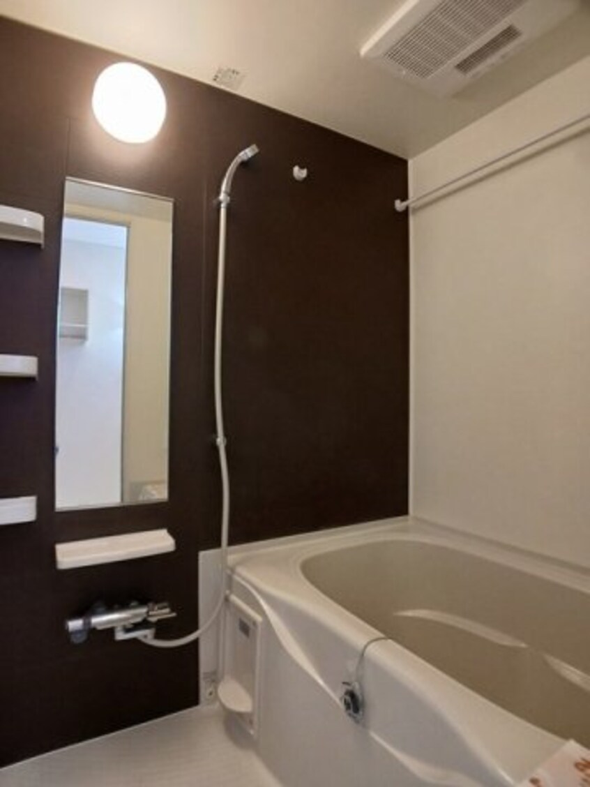 お風呂で日々の疲れを落としましょう ニューカーサ・ＳⅡ　Ｂ