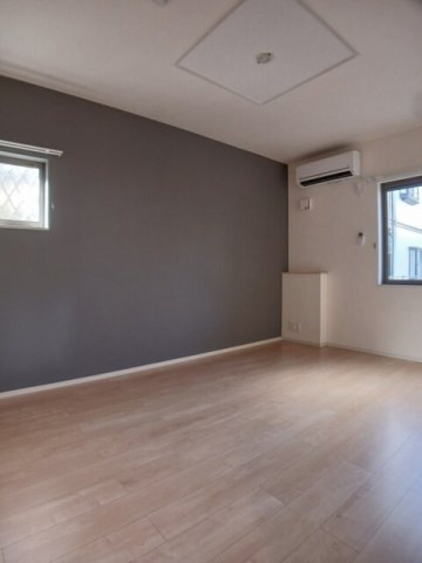 明るい室内です ニューカーサ・ＳⅡ　Ｂ