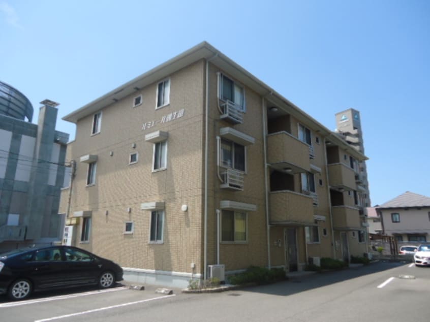 外観写真 ルミエール朝生田・