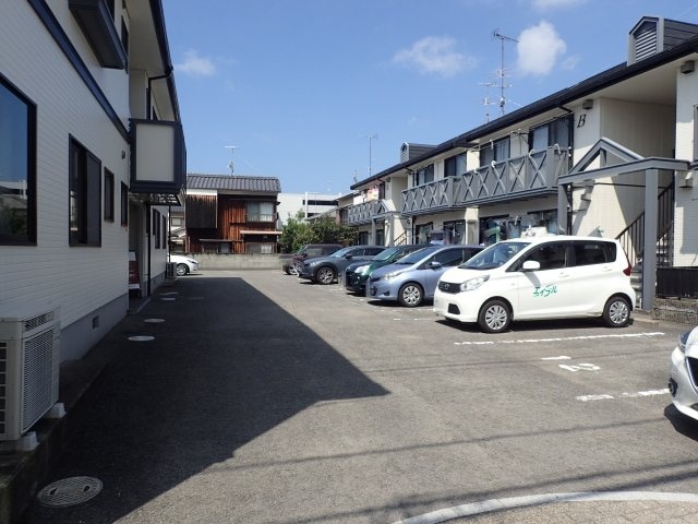  フレグランス小坂・