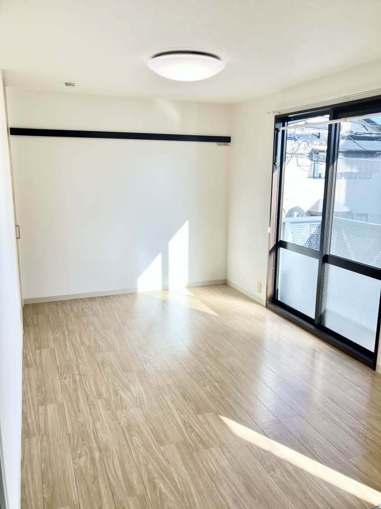  フレグランス小坂・