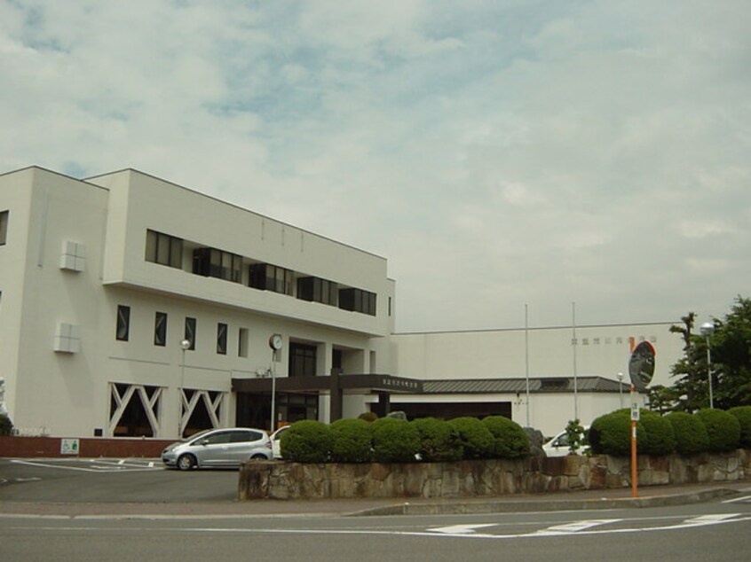 市立図書館川内分館まで80ｍ シェルル南方