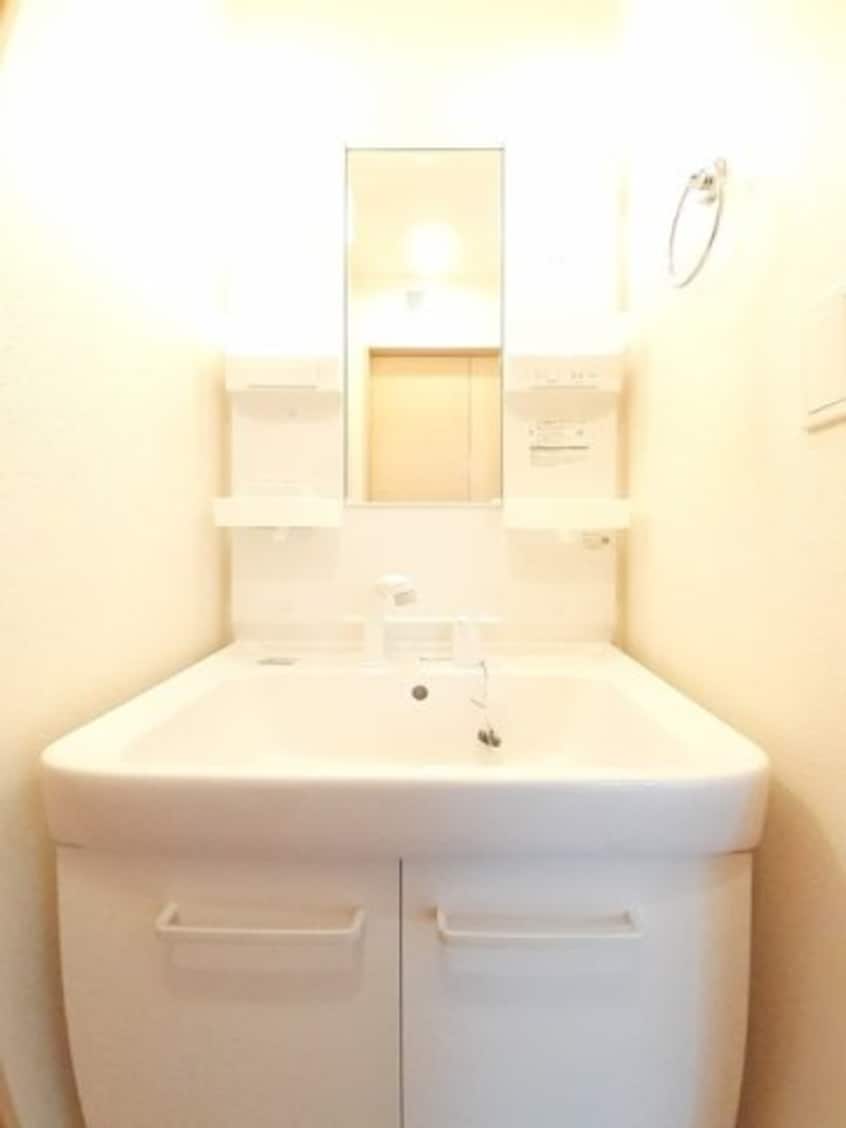 スペースが確保できる洗面所です Ｙ・Ｔ８８