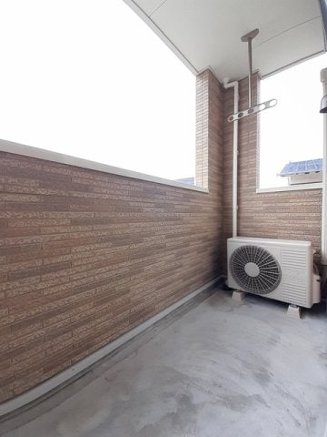 外からの目が気にならないバルコニーで洗濯物が干せます Ｙ・Ｔ８８