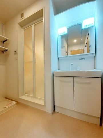 コンパクトで使いやすい洗面所 クレメント　Ⅲ