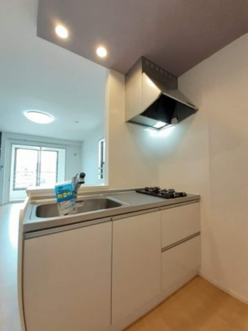 コンパクトなキッチンで掃除もラクラク サニーハウスＹ・Ｋ