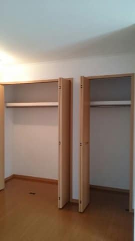 大きなものも収納できそうです ピエタ・フィリアーレ椿　Ｂ