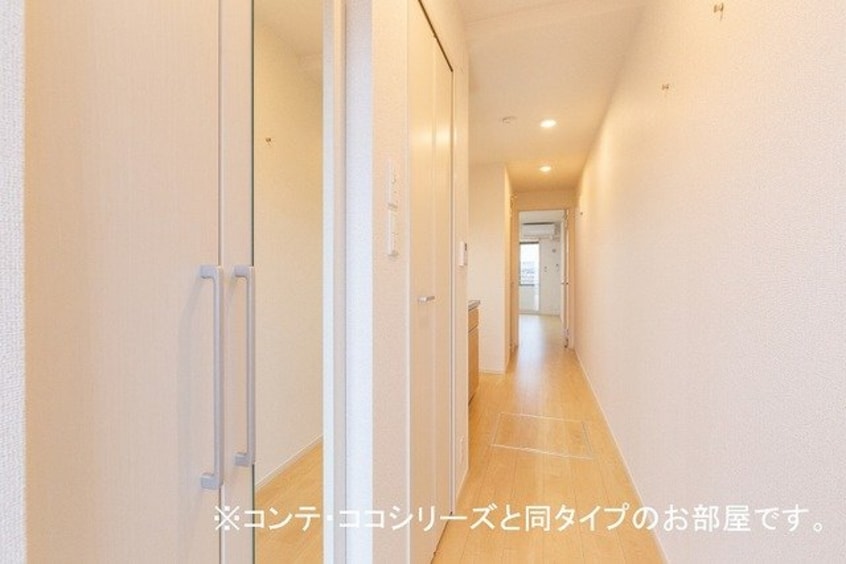 収納もある玄関です 仮）立花６丁目アパート