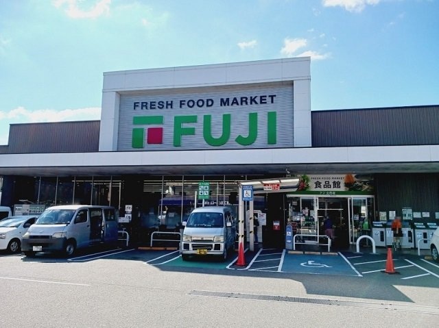 フジ立花店様まで600m 仮）立花６丁目アパート