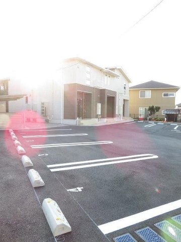 駐車スペースもあります ジェンティーレ　クワバラ