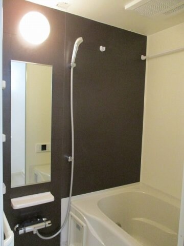 日々の疲れを癒すお風呂付です ジェンティーレ　クワバラ