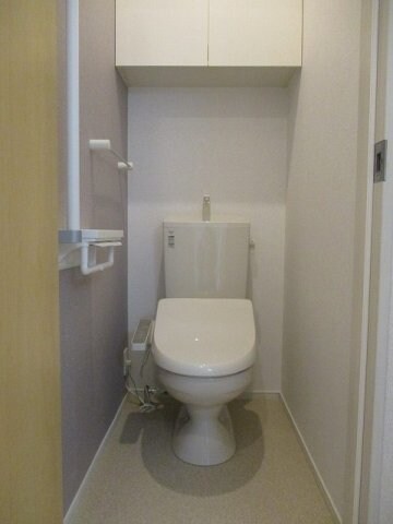 コンパクトで使いやすいトイレです ジェンティーレ　クワバラ