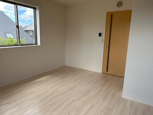 リビング ユーロピュア　西山