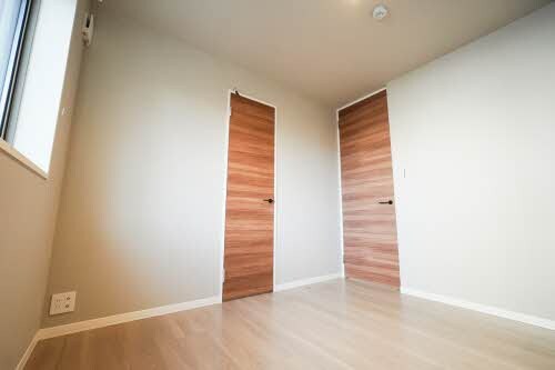  シャーメゾンステージ古川西　B