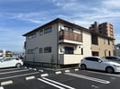 シャルル　マリカの外観