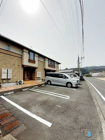 駐車場に車を止められます コンフォート麻生