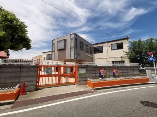 堺市立登美丘東こども園(幼稚園/保育園)まで134m 新栄プロパティー北野田Ⅱ