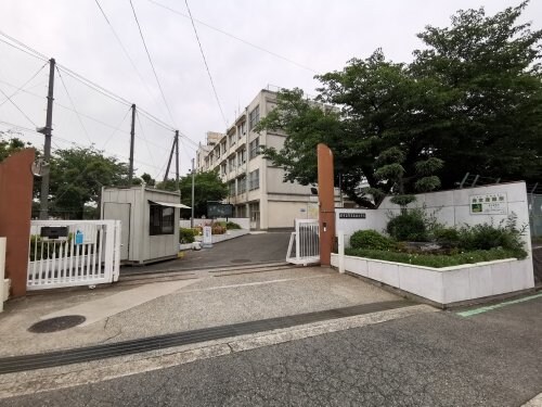 堺市立登美丘南小学校(小学校)まで607m 南海高野線/北野田駅 徒歩14分 1-2階 築53年