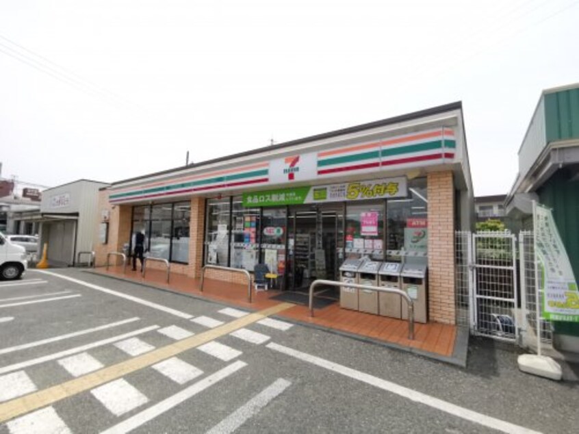 セブンイレブン 大阪狭山草沢店(コンビニ)まで892m フェローズ21