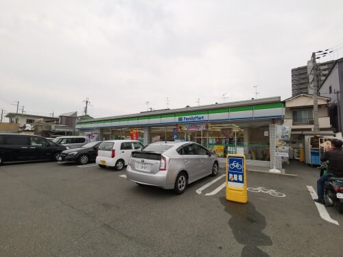 ファミリーマート 堺日置荘原寺店(コンビニ)まで42m エトワール桜