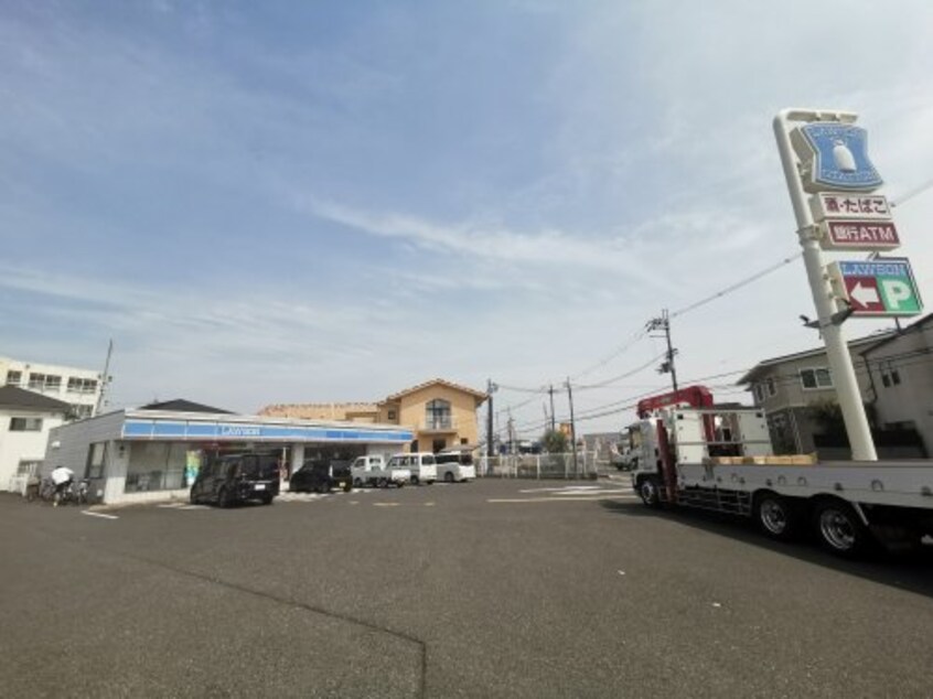 ローソン 堺草尾南店(コンビニ)まで633m 南海高野線/北野田駅 徒歩21分 1-2階 築50年