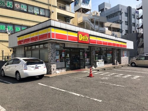 デイリーヤマザキ 堺深井沢町店(コンビニ)まで681m 泉北高速鉄道/深井駅 徒歩7分 4階 築30年