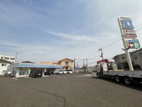 ローソン 堺草尾南店(コンビニ)まで985m さやまハイツ