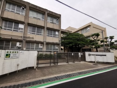 堺市立登美丘東小学校(小学校)まで662m 南海高野線/北野田駅 徒歩7分 1-2階 築58年