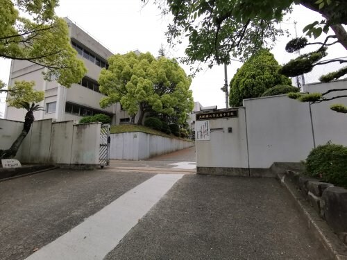 大阪狭山市立南中学校(中学校/中等教育学校)まで1519m 狭山住宅26号棟