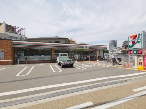 セブンイレブン 堺大阪府立大学前店(コンビニ)まで1024m 大阪メトロ御堂筋線/なかもず駅 徒歩23分 1-2階 築46年