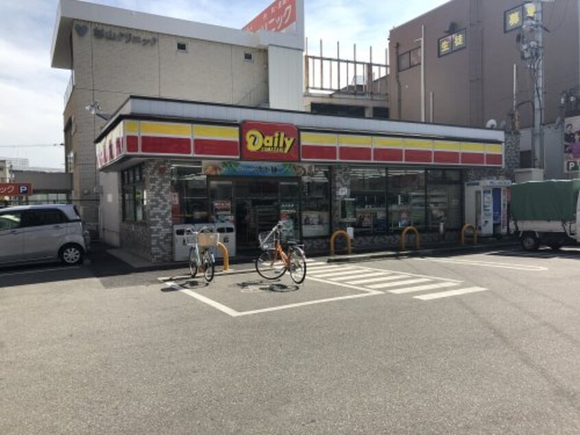 デイリーヤマザキ 深井駅前店(コンビニ)まで127m レジデンス川原