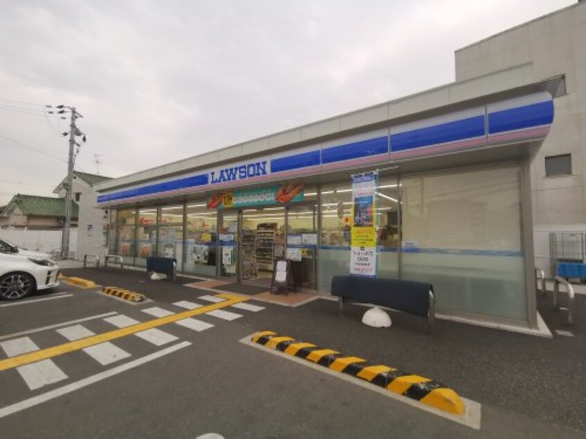 ローソン 堺日置荘店(コンビニ)まで556m 南海高野線/初芝駅 徒歩4分 2階 築15年