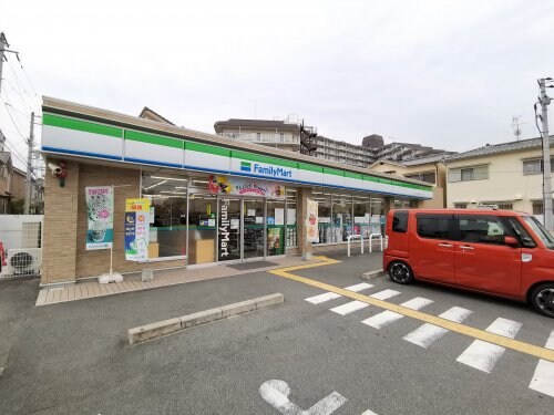 ファミリーマート 東くみの木一丁目店(コンビニ)まで504m 南海高野線/金剛駅 徒歩19分 1-2階 1年未満