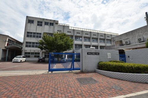 堺市立深阪小学校(小学校)まで343m HIGASHIOマンション