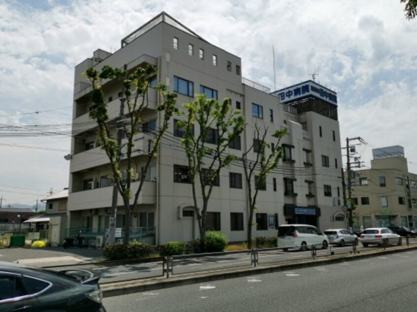 田中病院(病院)まで369m 近鉄長野線/喜志駅 徒歩8分 1階 築6年
