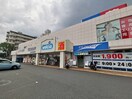 ウエルシア富田林若松店(ドラッグストア)まで529m バレンシアGT