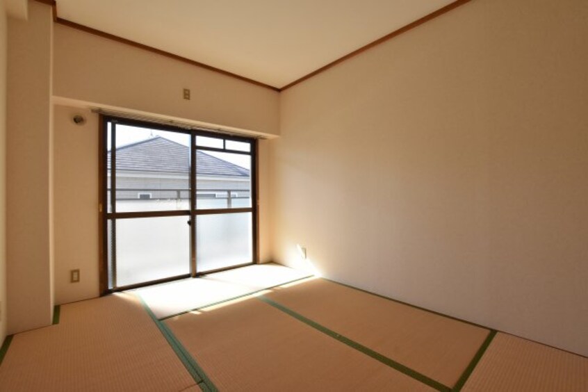 別号室の画像です。ご参考下さい HIGASHIOマンション