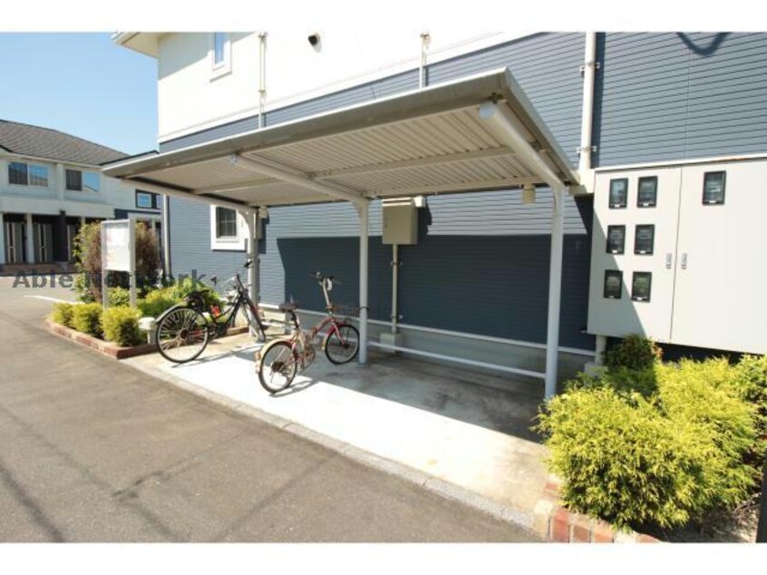  フロントフィールド1番館