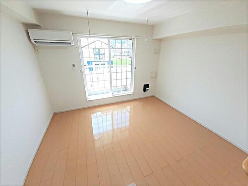  フロントフィールド1番館