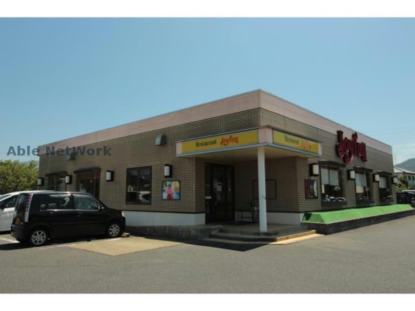 ジョイフル唐津鏡店(その他飲食（ファミレスなど）)まで690m リーヴァ パルコ Ⅰ