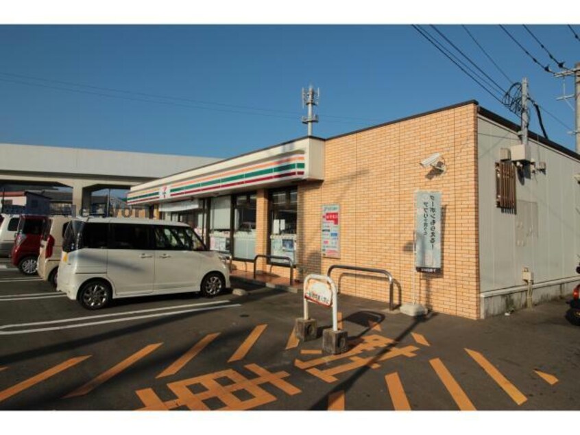 セブンイレブン唐津和多田用尺店(コンビニ)まで582m ヒルポートハウスB