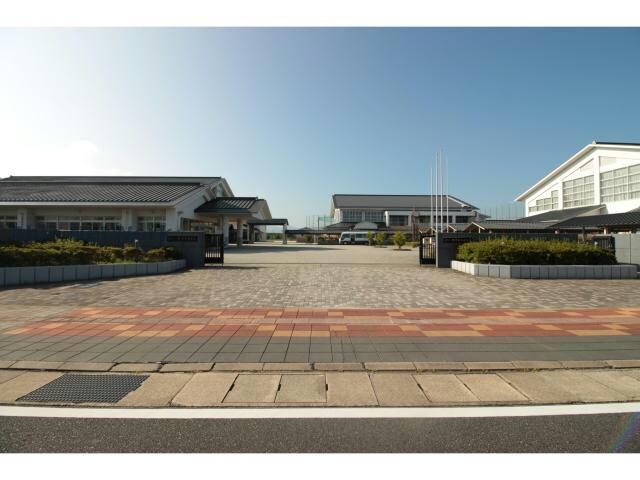 佐賀県立唐津東中学校(中学校/中等教育学校)まで638m ヒューベストレジデンス東唐津駅