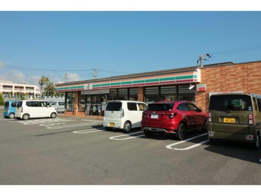 セブンイレブン東唐津駅前店(コンビニ)まで591m ウィンズ・ウエストⅠ