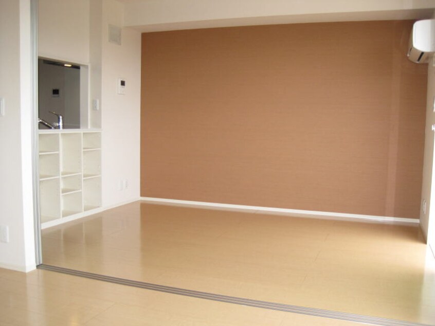  サンセール岩出